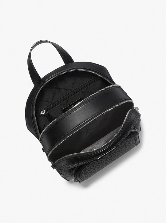 حقيبة ظهر جايسي أومبري متوسطة الحجم بشعار الماركة michael kors حقيبة ظهر جايسي أومبري متوسطة الحجم بشعار الماركة