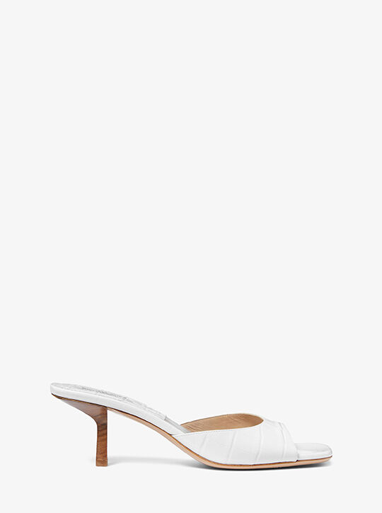 michael kors صندل أنيتا من الجلد المنقوش بنقشة التمساح