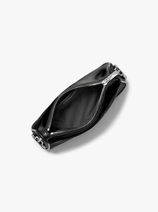 حقيبة كروس متوسطة الحجم من النايلون مع حافظة لجهاز Apple AirPods Pro® michael kors حقيبة كروس متوسطة الحجم من النايلون مع حافظة لجهاز apple airpods pro