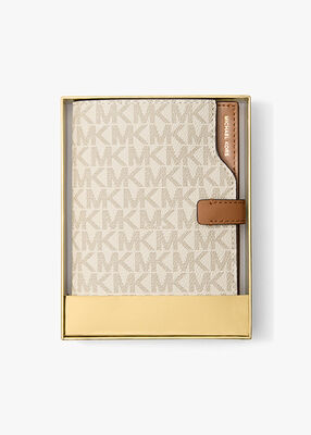 michael kors محفظة جواز سفر جيت سيت