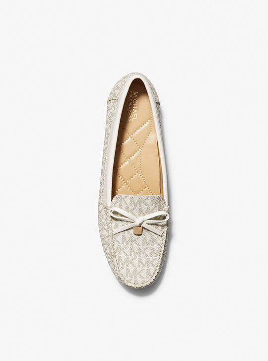新品　MICHAEL MICHAEL KORS ホワイト 編み込みローファー Juliette Logo Loafer, VANILLA | Michael Kors KSA