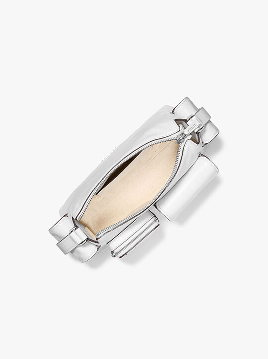 حقيبة كتف داكوتا صغيرة من الجلد michael kors حقيبة كتف داكوتا صغيرة من الجلد