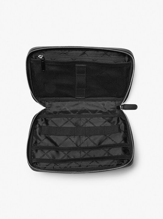 michael kors حافظة تقنية هدسون بشعار الماركة