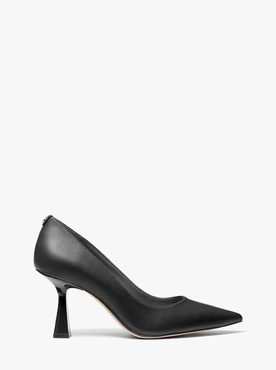 michael kors amali pump