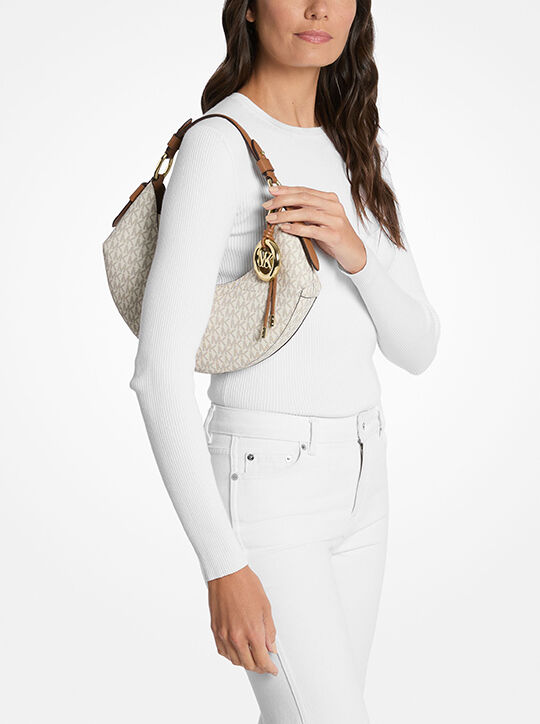 حقيبة كتف كوا متوسطة الحجم بشعار الماركة michael kors حقيبة كتف كوا متوسطة الحجم بشعار الماركة