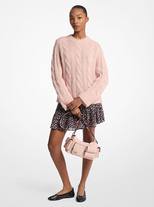 تنورة جورجيت بطبقات مطبوعة بالزهور مرصعة بالدبابيس michael kors تنورة جورجيت بطبقات مطبوعة بالزهور مرصعة بالدبابيس