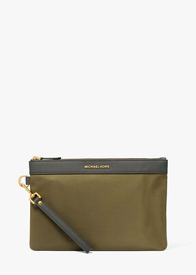 michael kors حقيبة سفر بروكلين من النايلون