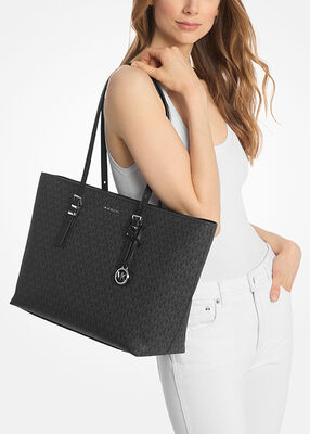 michael kors حقيبة كوين كبيرة الحجم من الجلد ومزينة بشعار الماركة
