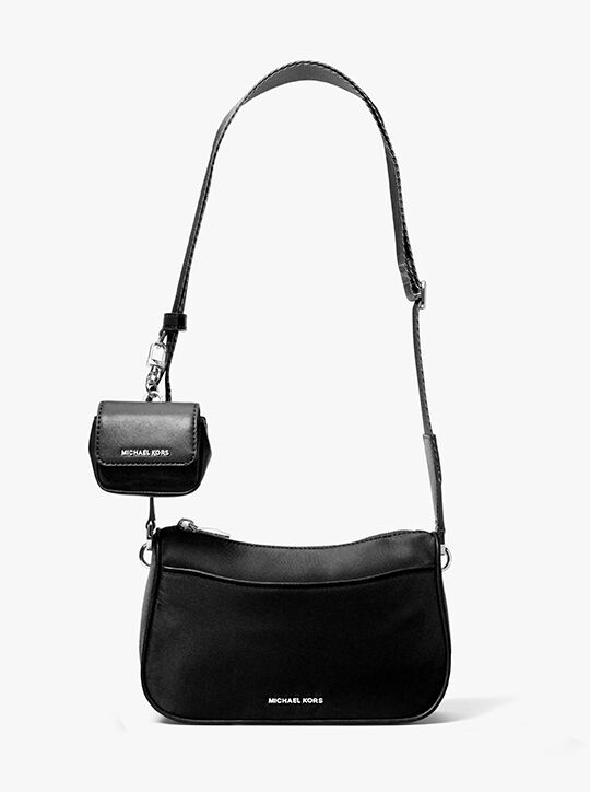 حقيبة كروس متوسطة الحجم من النايلون مع حافظة لجهاز Apple AirPods Pro® michael kors حقيبة كروس متوسطة الحجم من النايلون مع حافظة لجهاز apple airpods pro