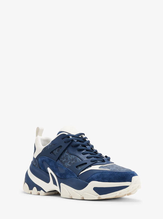 حذاء نيك الرياضي جلدي وبشعار الماركة michael kors حذاء نيك الرياضي جلدي وبشعار الماركة