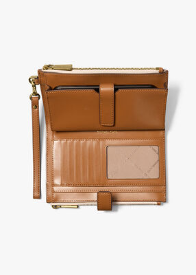 michael kors adele logo smartphone wallet