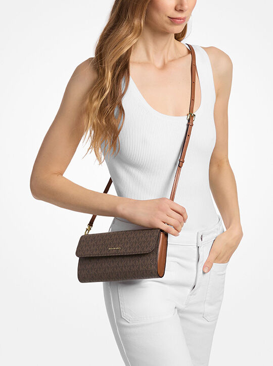 حقيبة كروس جيت سيت صغيرة للهواتف الذكية michael kors حقيبة كروس جيت سيت صغيرة للهواتف الذكية